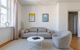 Spacious 3 Bedroom Apartment In Peaceful Area